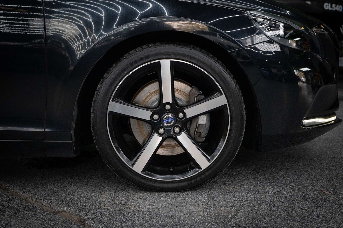 2014 Volvo V40 T4 Sprint Edition