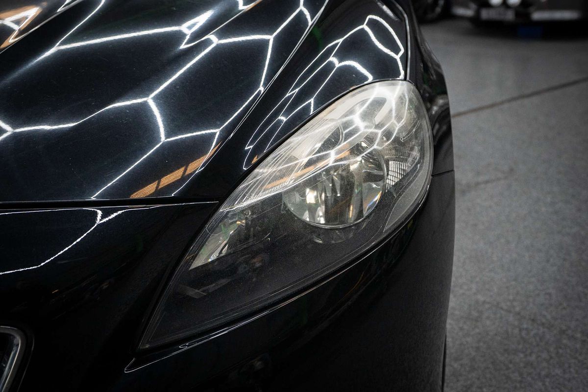2014 Volvo V40 T4 Sprint Edition
