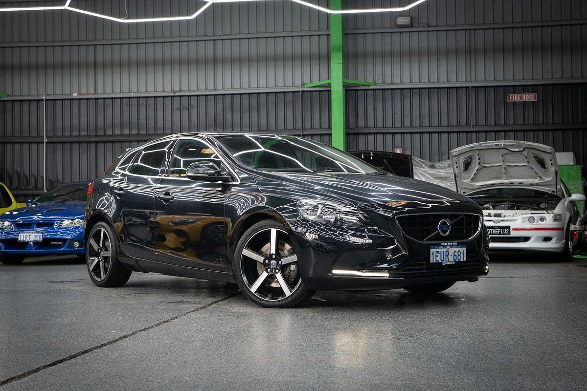 2014 Volvo V40 T4 Sprint Edition