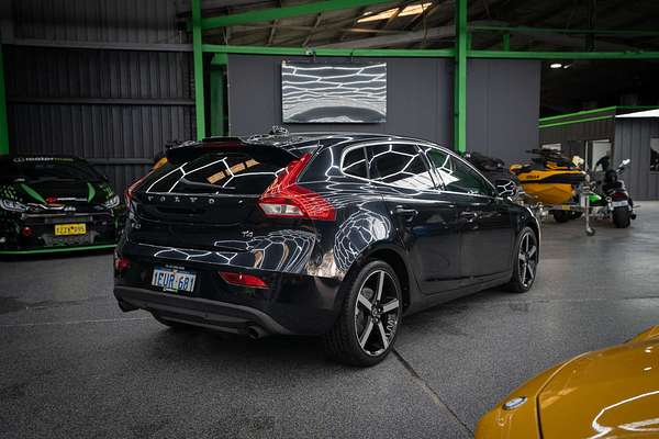 2014 Volvo V40 T4 Sprint Edition