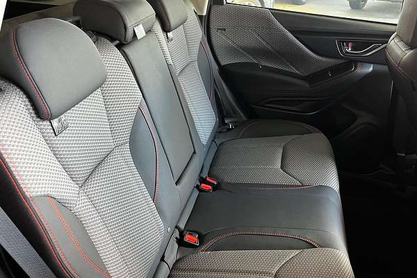 2023 Subaru Forester 2.5i Sport S5
