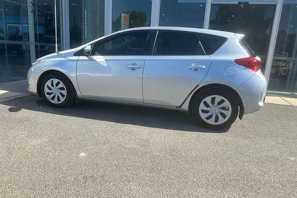 2013 Toyota Corolla Ascent ZRE182R