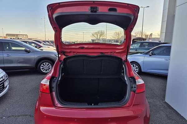 2012 Kia Rio Si UB