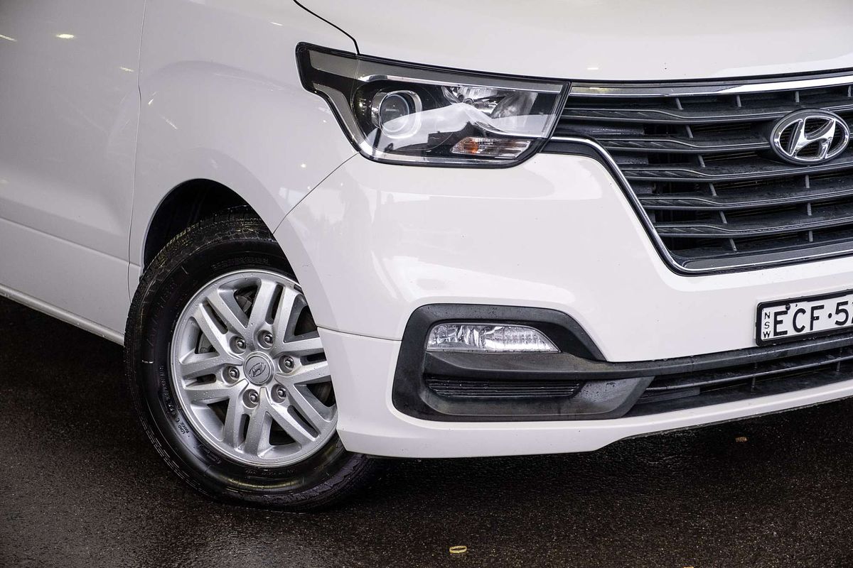 2019 Hyundai iMax Active TQ4