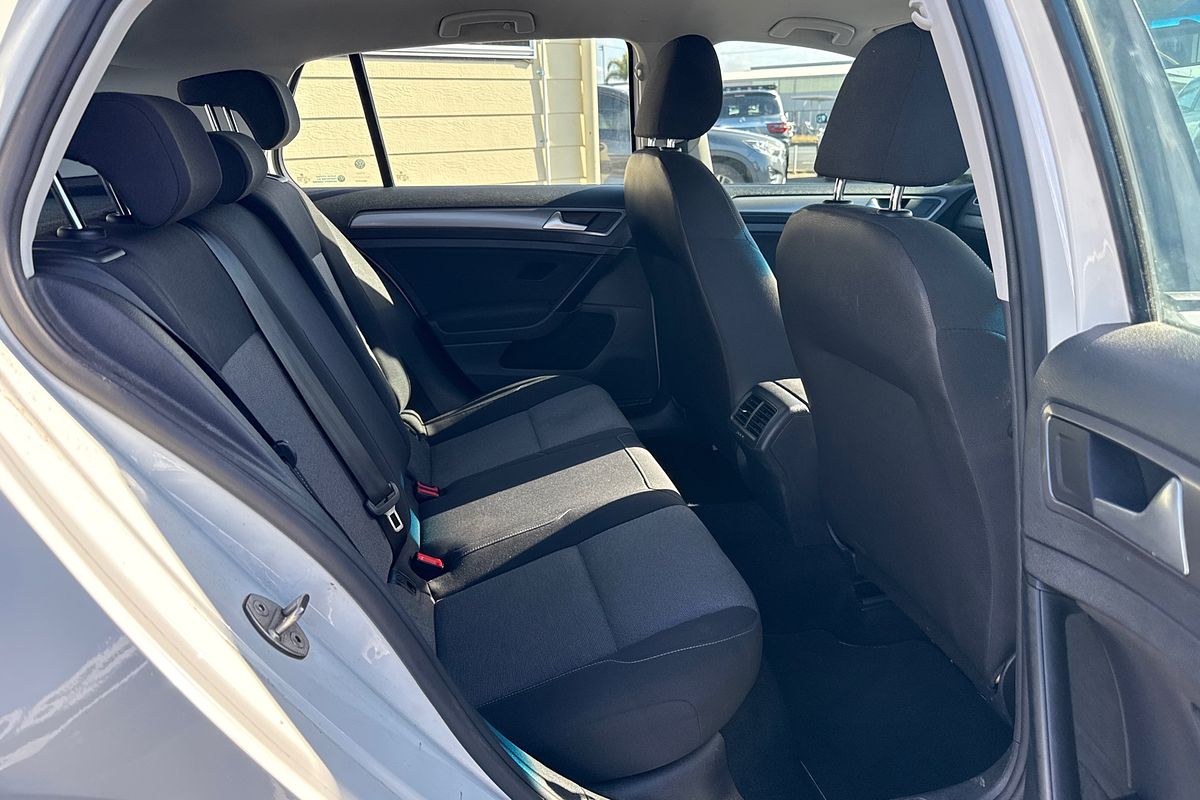2016 Volkswagen Golf 92TSI 7