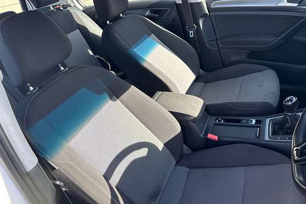 2016 Volkswagen Golf 92TSI 7