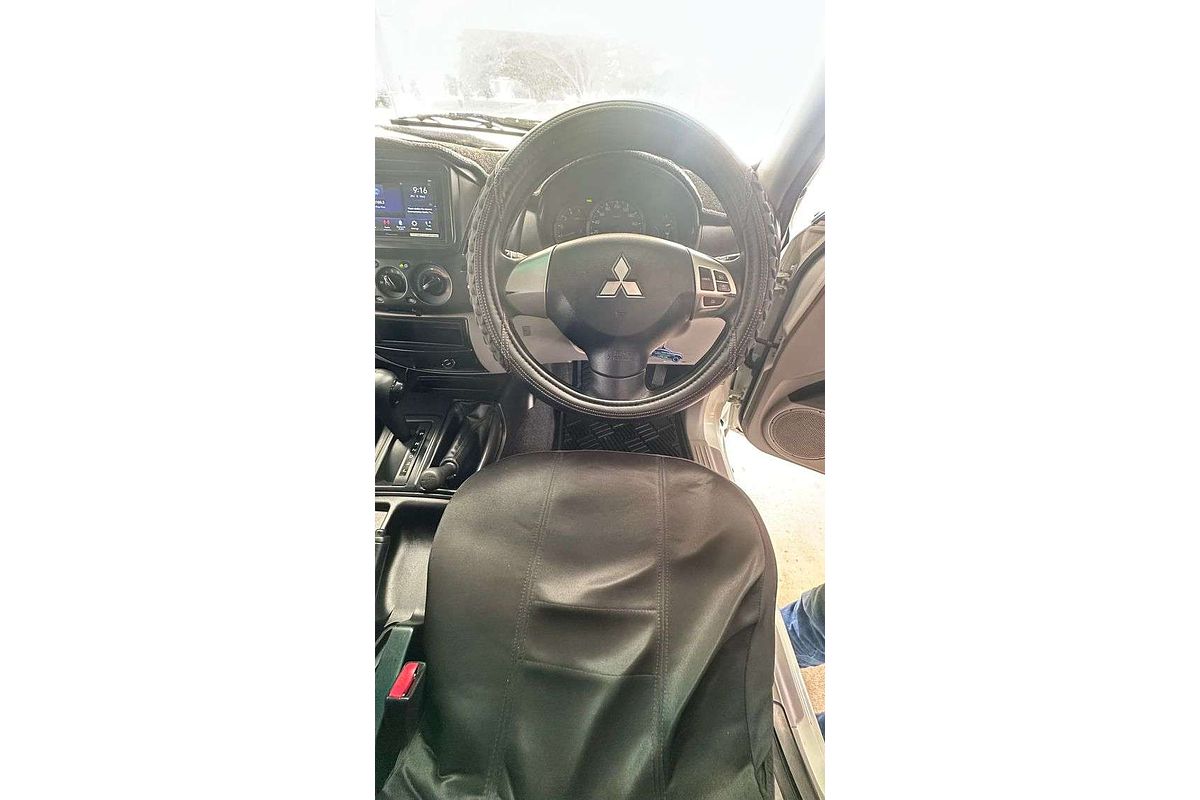 2011 Mitsubishi Triton GL-R MN 4X4