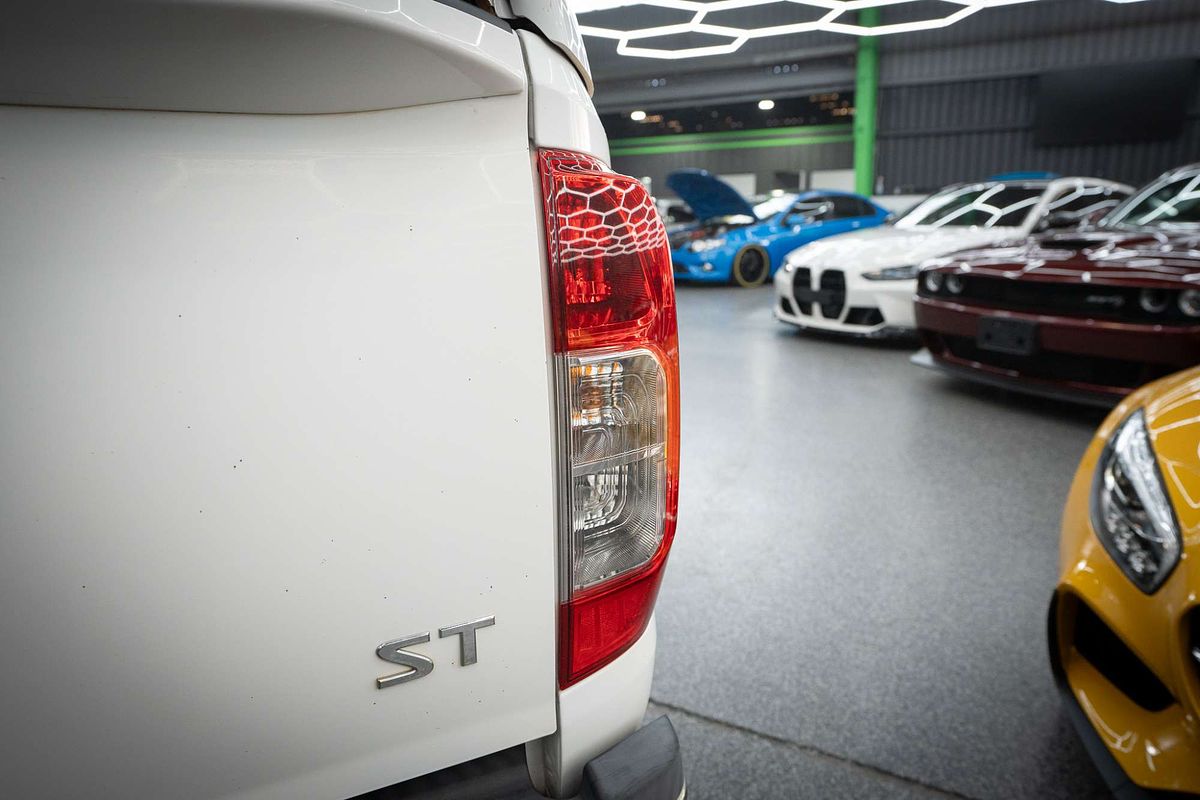 2018 Nissan Navara ST D23 Series 3 4X4