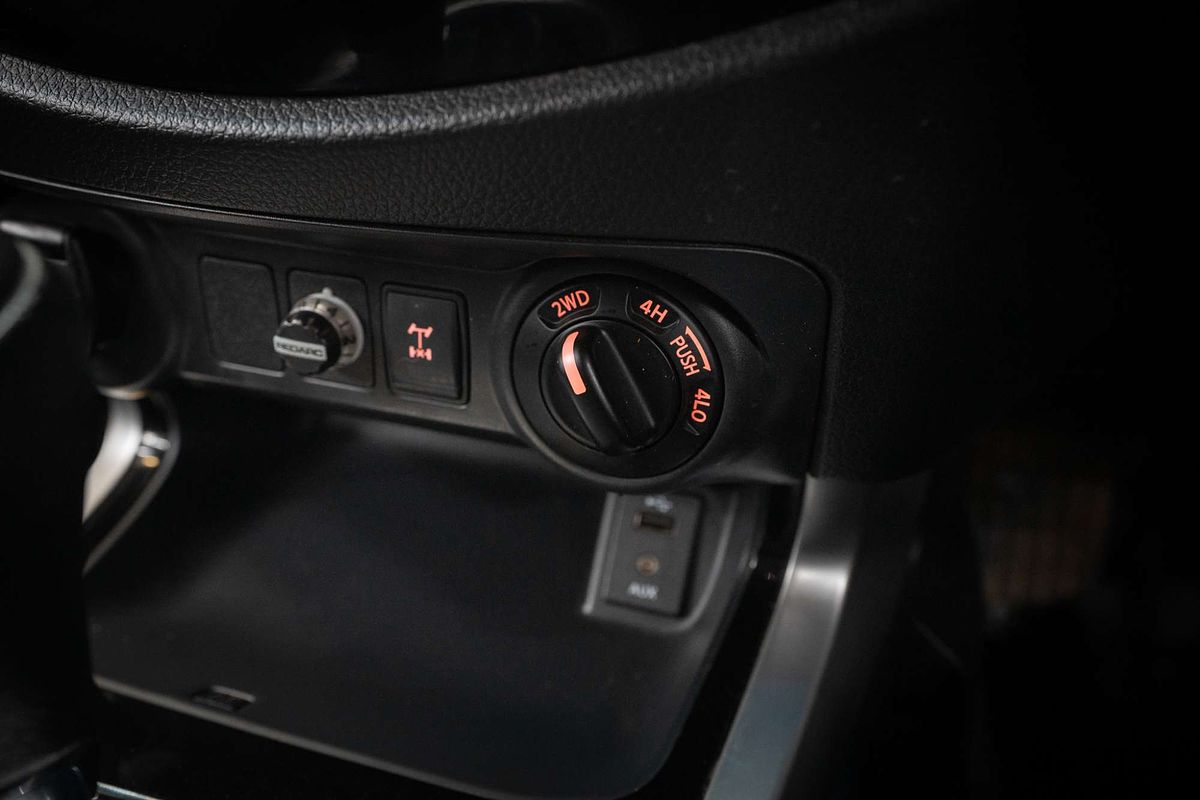 2018 Nissan Navara ST D23 Series 3 4X4