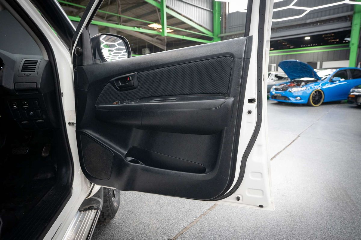 2015 Toyota Hilux SR KUN26R 4X4