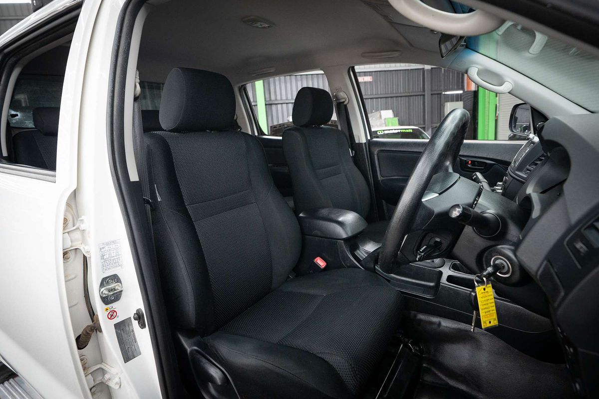 2015 Toyota Hilux SR KUN26R 4X4