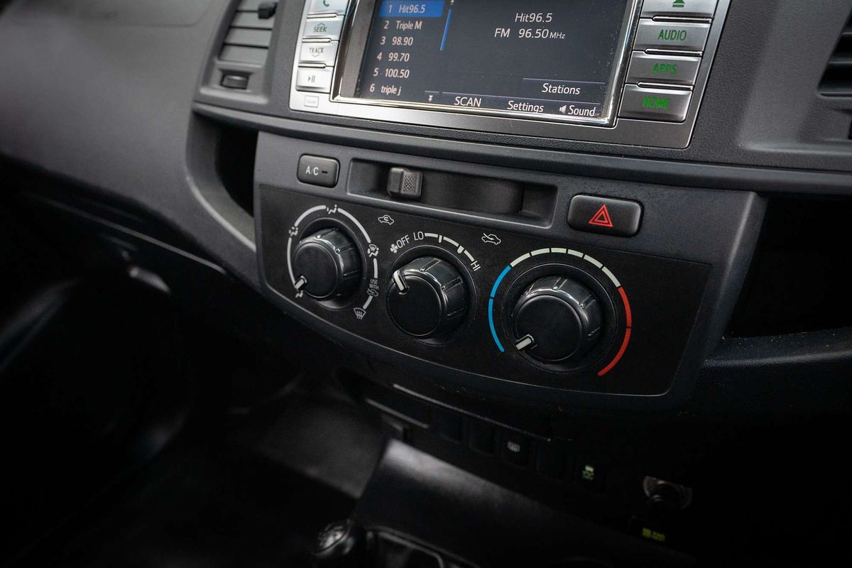 2015 Toyota Hilux SR KUN26R 4X4