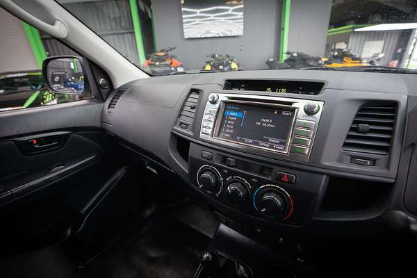 2015 Toyota Hilux SR KUN26R 4X4
