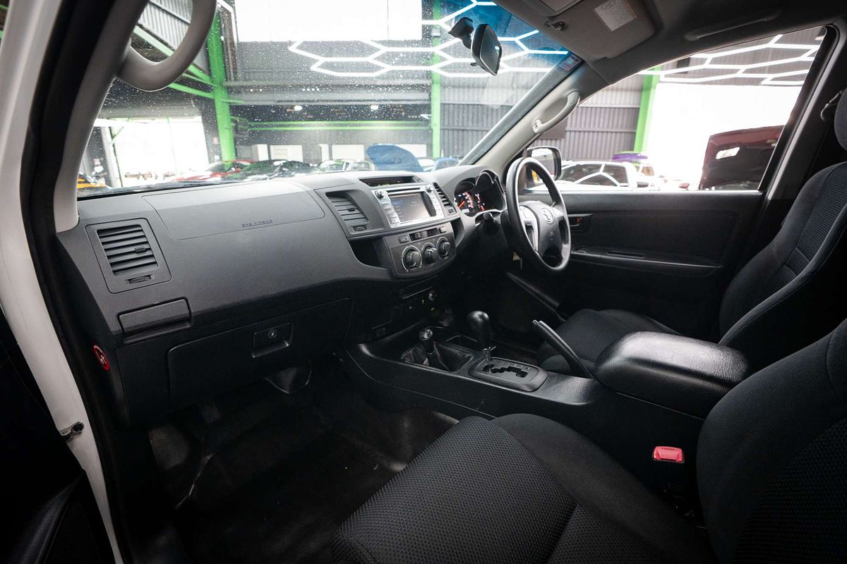 2015 Toyota Hilux SR KUN26R 4X4