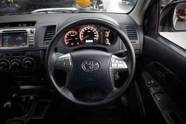 2015 Toyota Hilux SR KUN26R 4X4