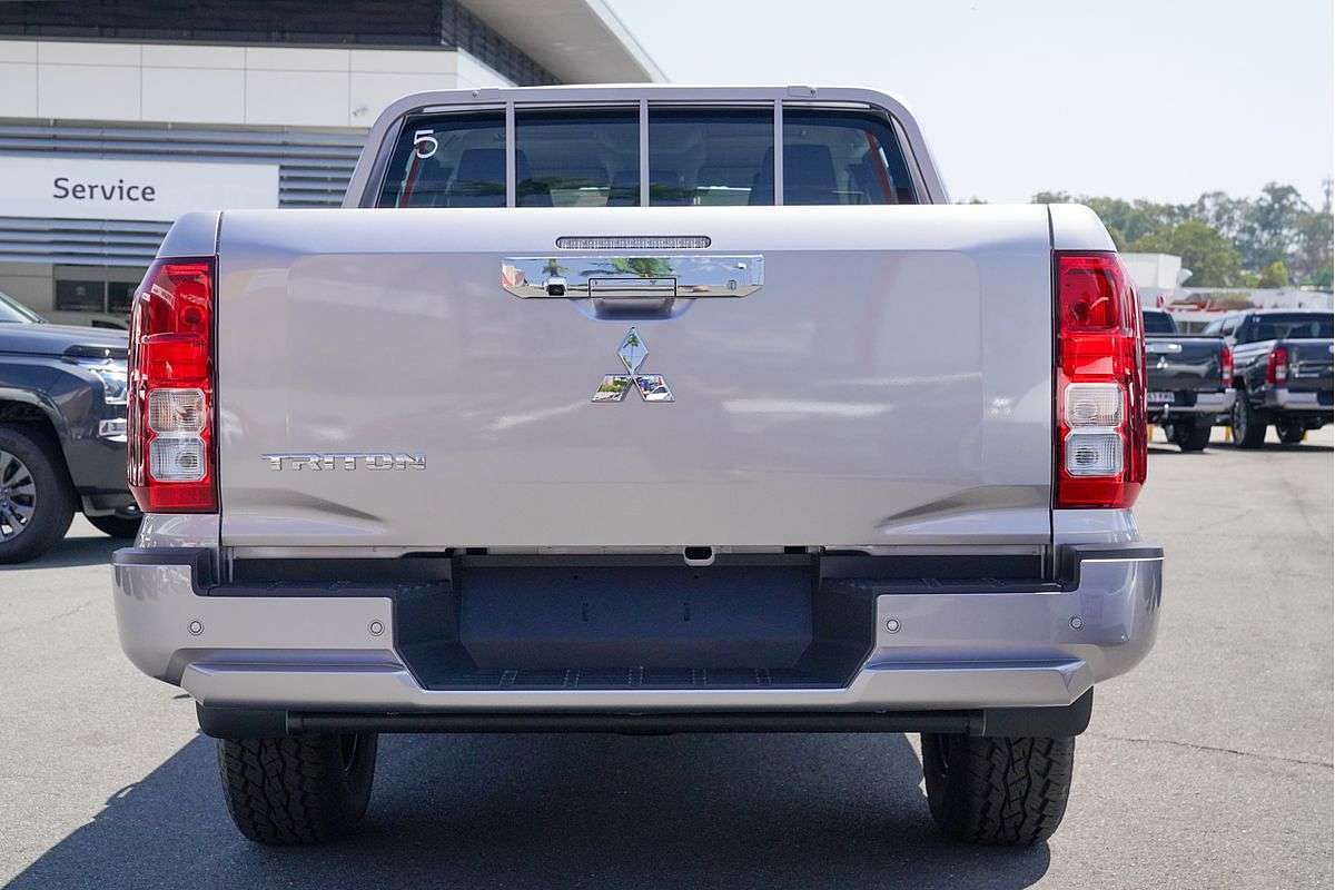 2025 Mitsubishi Triton GLX MV 4X4