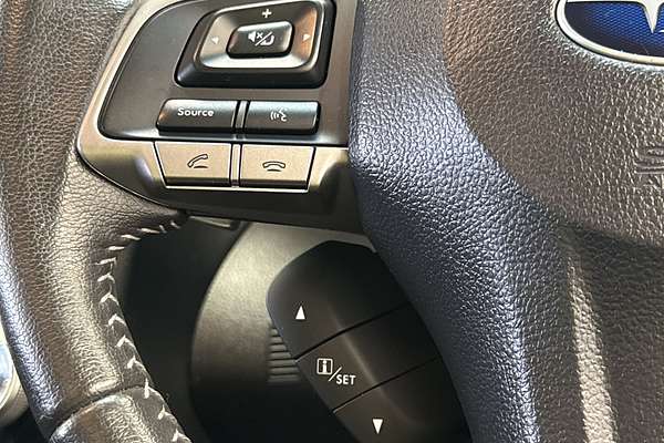 2015 Subaru Forester 2.5i-L S4