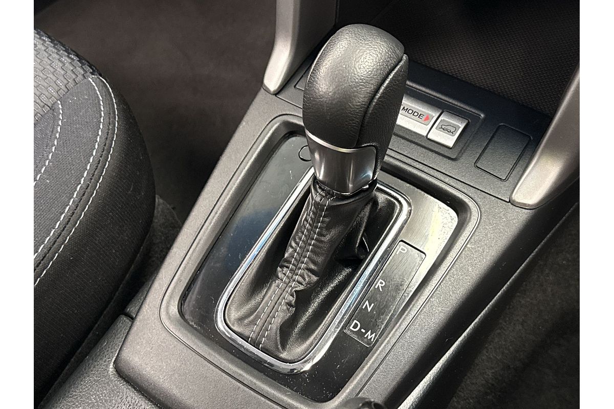 2015 Subaru Forester 2.5i-L S4