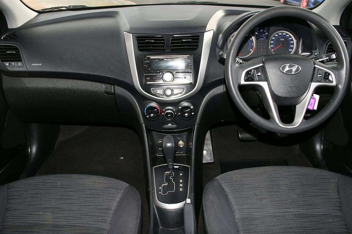 2014 Hyundai Accent Active RB2