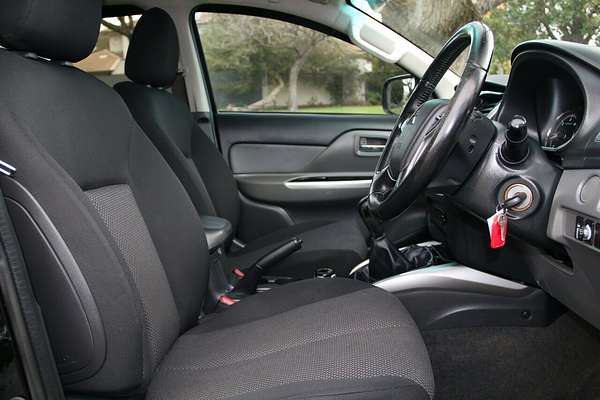 2017 Mitsubishi Triton GLS MQ 4X4