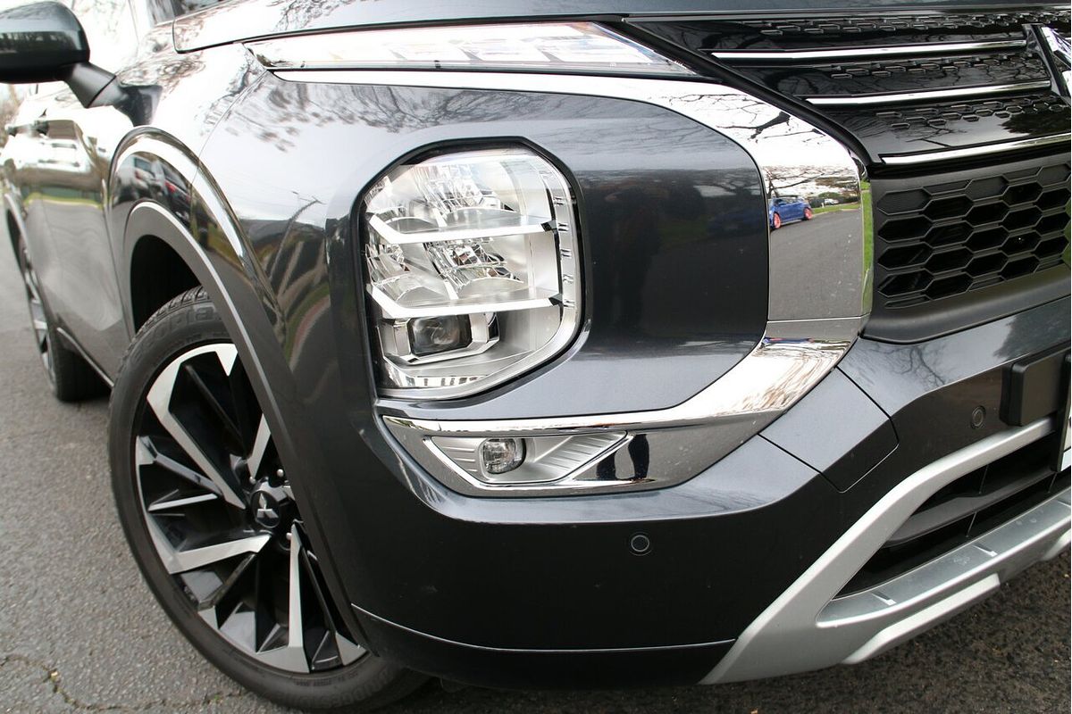 2024 Mitsubishi Outlander Exceed ZM