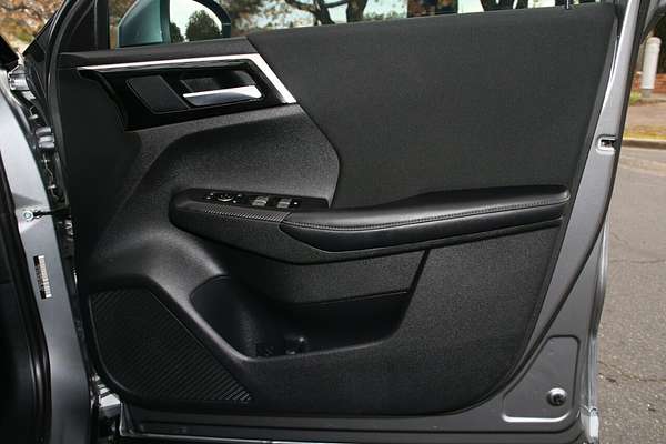 2021 Mitsubishi Outlander ES ZM