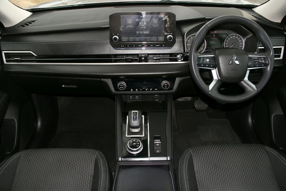 2021 Mitsubishi Outlander ES ZM