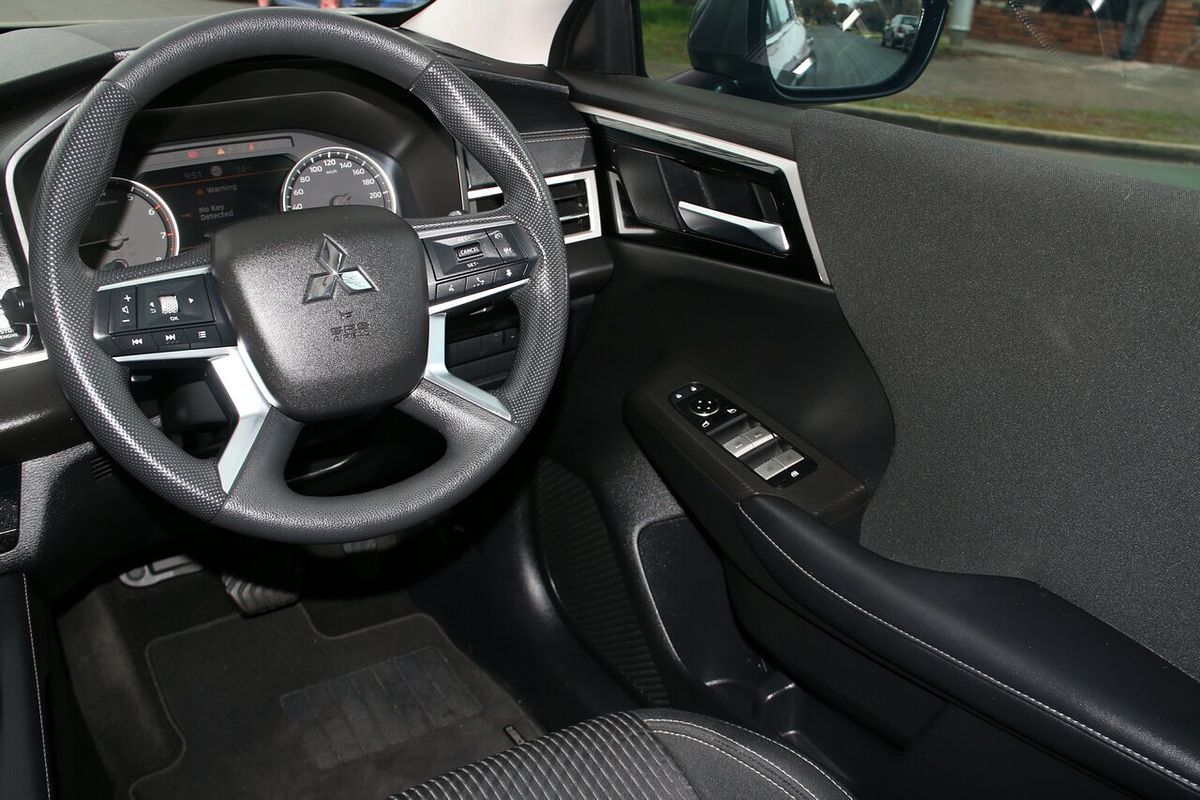 2021 Mitsubishi Outlander ES ZM
