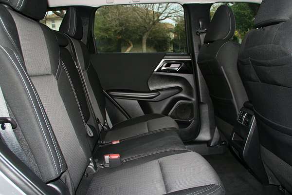 2021 Mitsubishi Outlander ES ZM