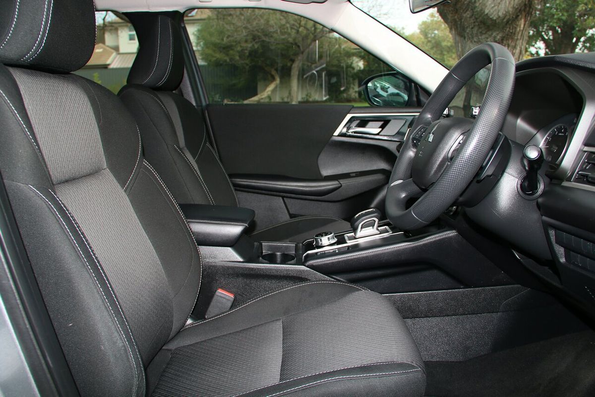 2021 Mitsubishi Outlander ES ZM