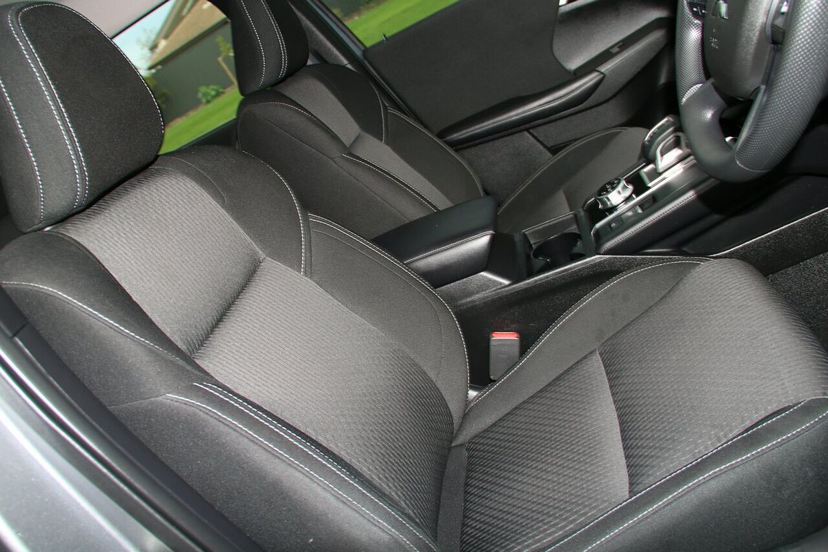 2021 Mitsubishi Outlander ES ZM