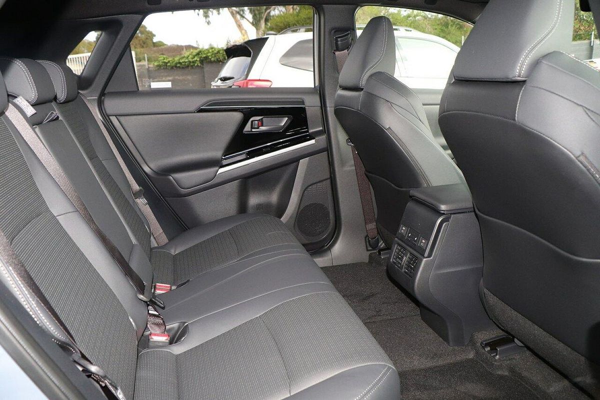2025 Subaru Solterra AWD Touring E1-1