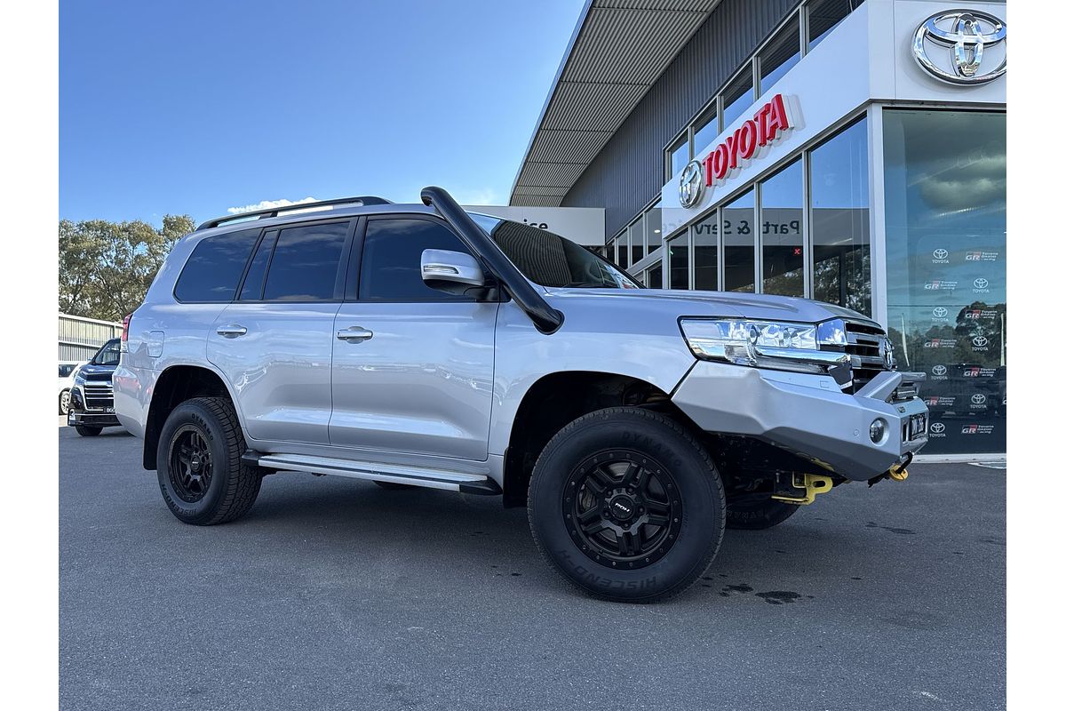 2016 Toyota Landcruiser GXL VDJ200R
