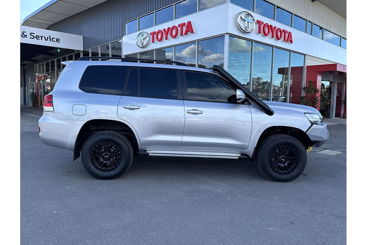 2016 Toyota Landcruiser GXL VDJ200R