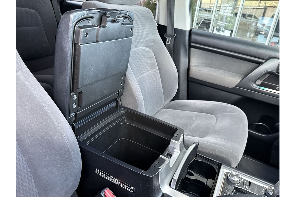 2016 Toyota Landcruiser GXL VDJ200R