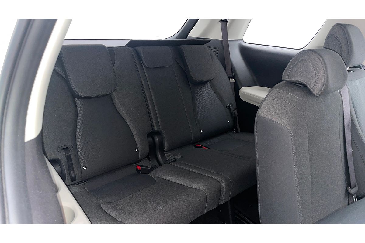 2023 Kia Carnival S KA4
