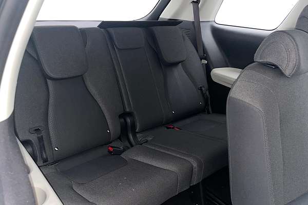 2023 Kia Carnival S KA4