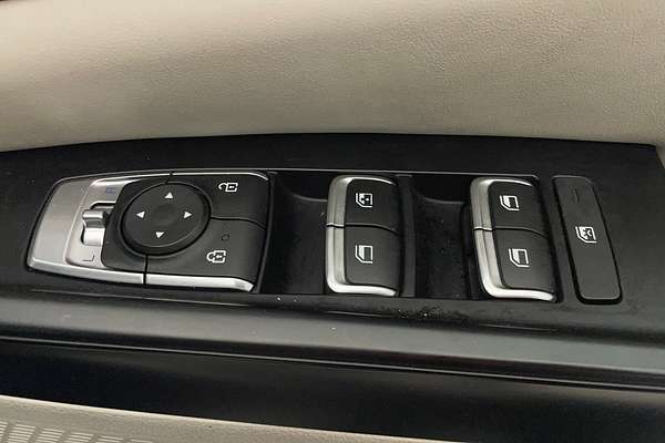 2023 Kia Carnival S KA4