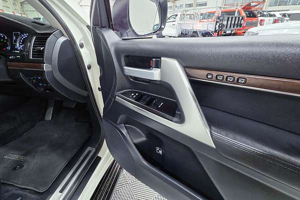 2017 Toyota Landcruiser Sahara VDJ200R