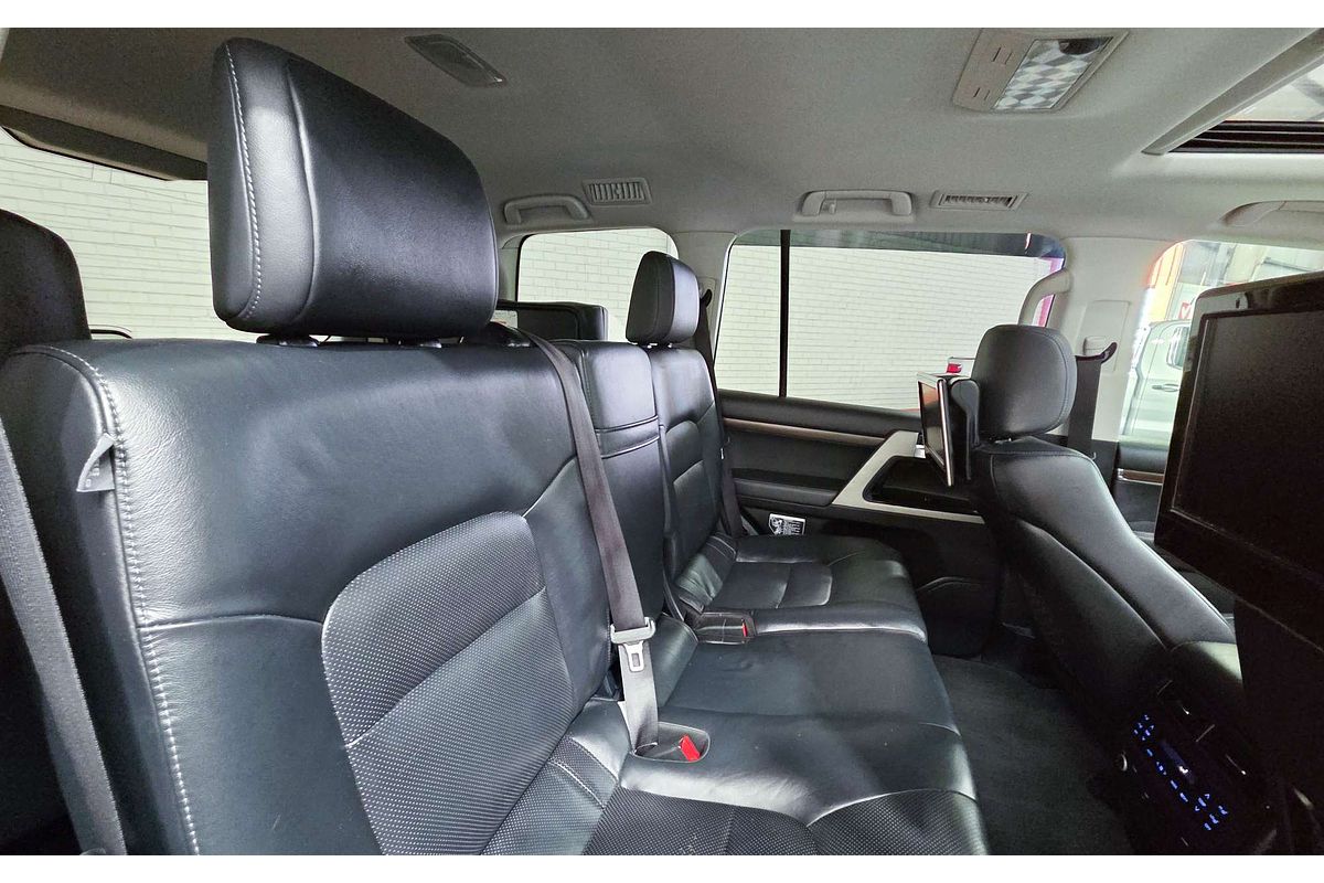 2017 Toyota Landcruiser Sahara VDJ200R