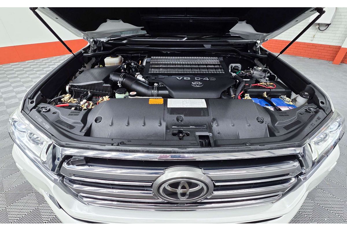 2017 Toyota Landcruiser Sahara VDJ200R