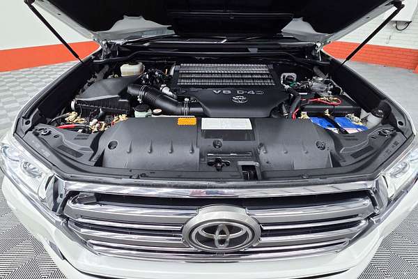 2017 Toyota Landcruiser Sahara VDJ200R