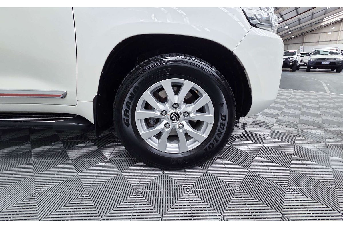 2017 Toyota Landcruiser Sahara VDJ200R