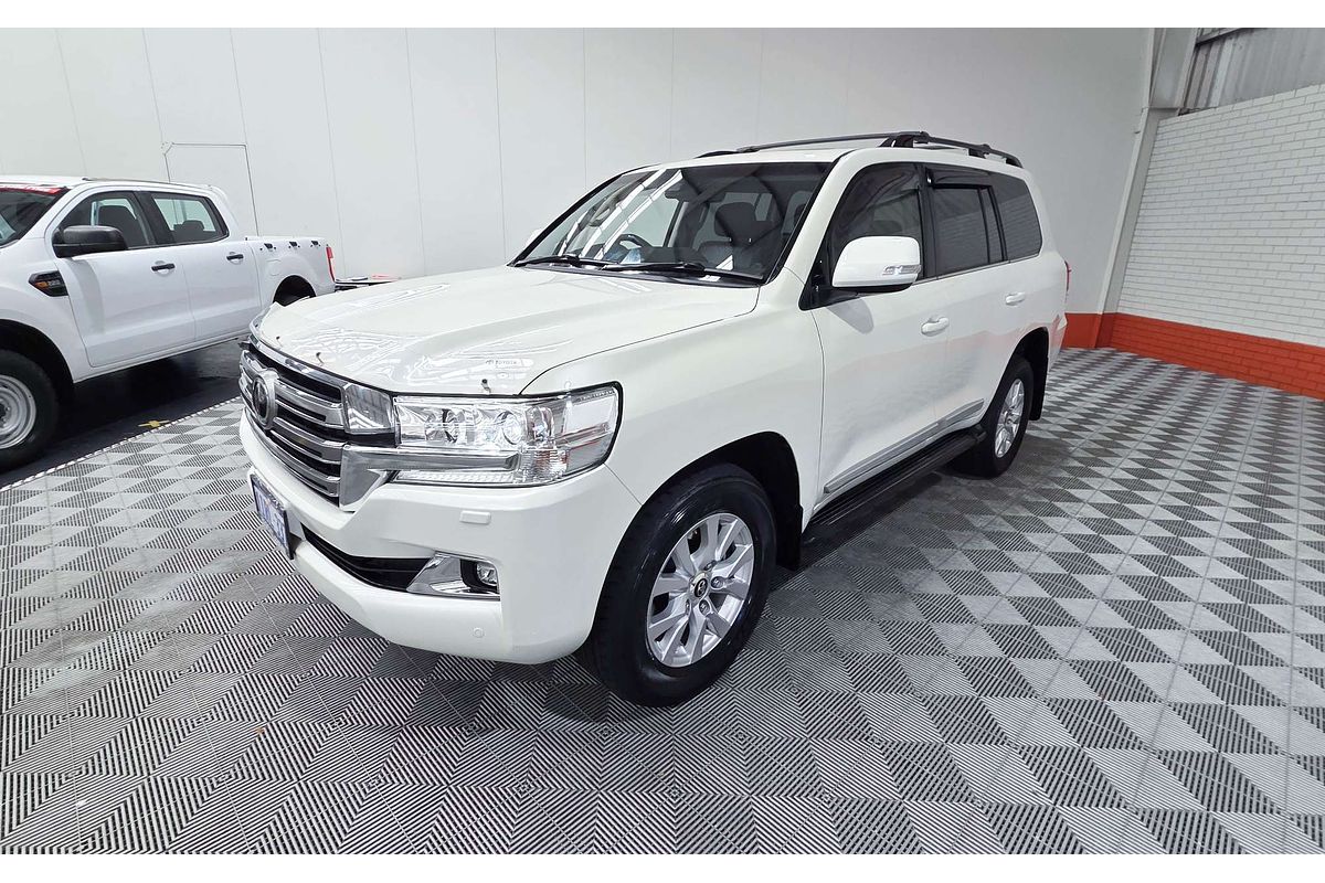 2017 Toyota Landcruiser Sahara VDJ200R
