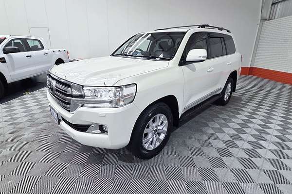 2017 Toyota Landcruiser Sahara VDJ200R