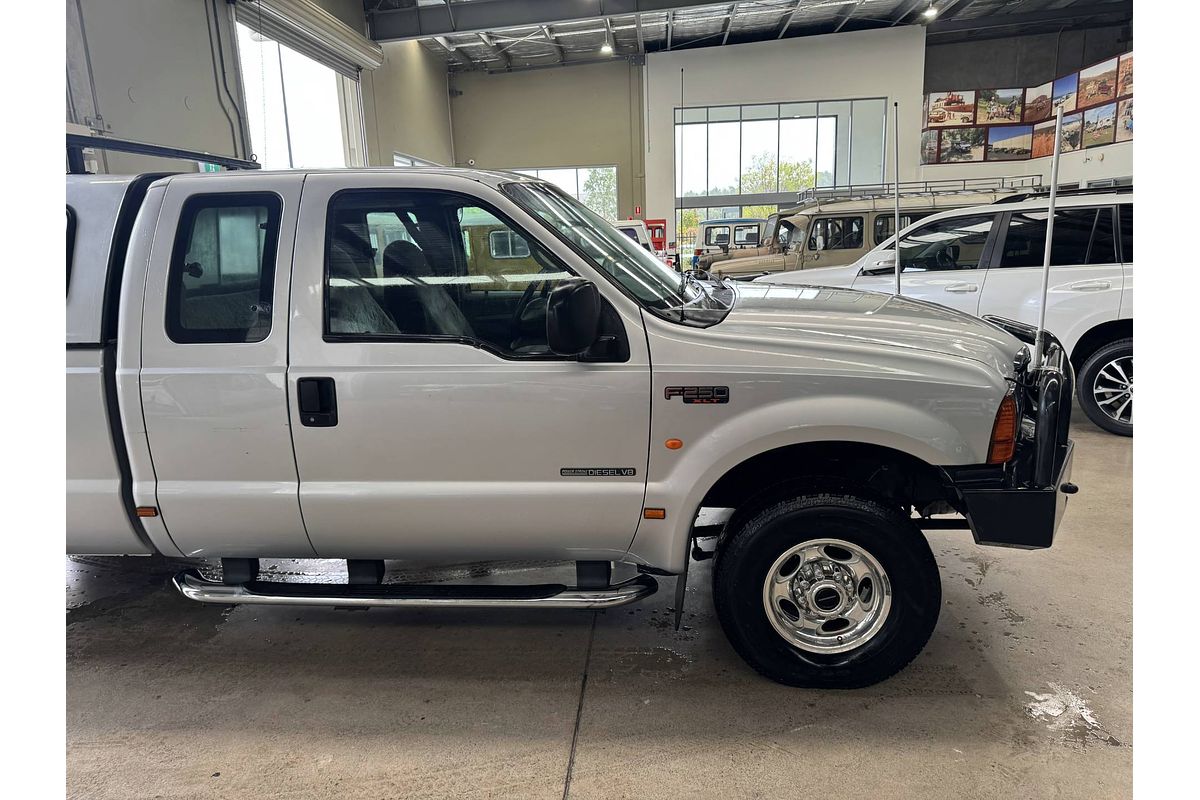 2005 Ford F250 XLT RN 4X4