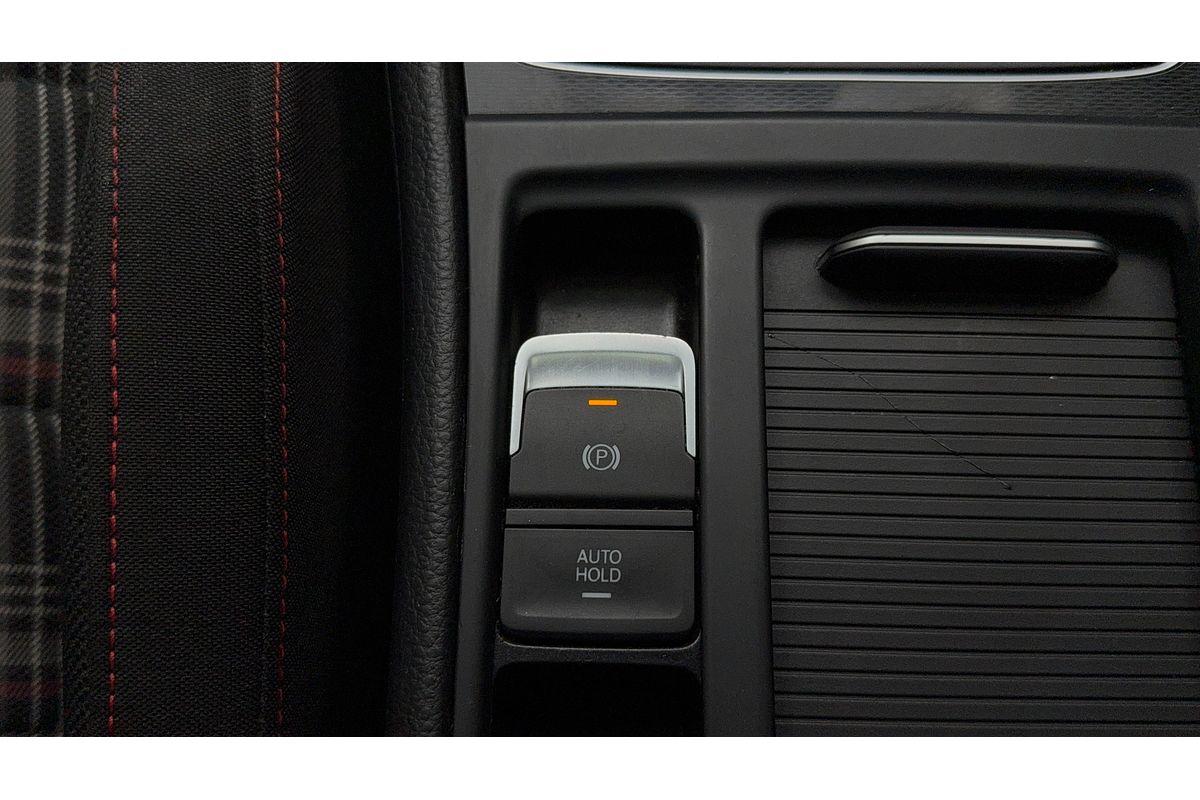 2015 Volkswagen Golf GTI 7