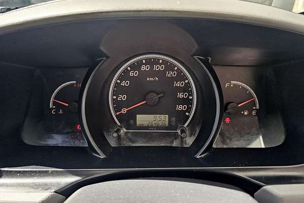 2013 Toyota Hiace KDH201R LWB