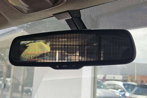 2013 Toyota Hiace KDH201R LWB