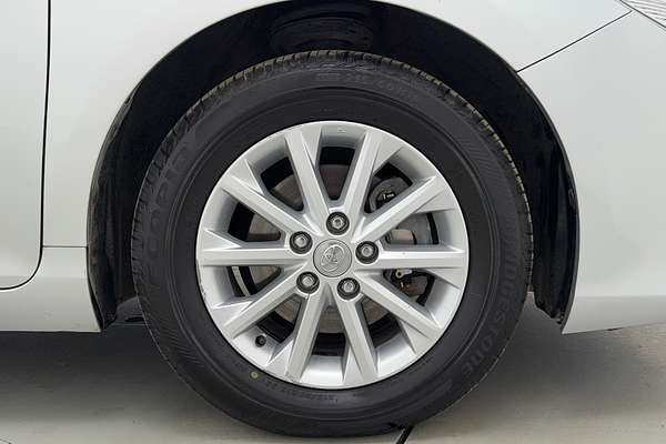 2017 Toyota Camry Altise AVV50R